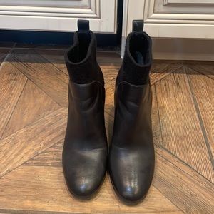 Black Vince Boots Size 6